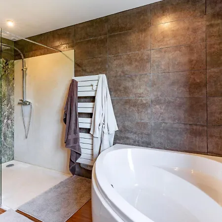 Ferienhaus Holiday Le Rocher *