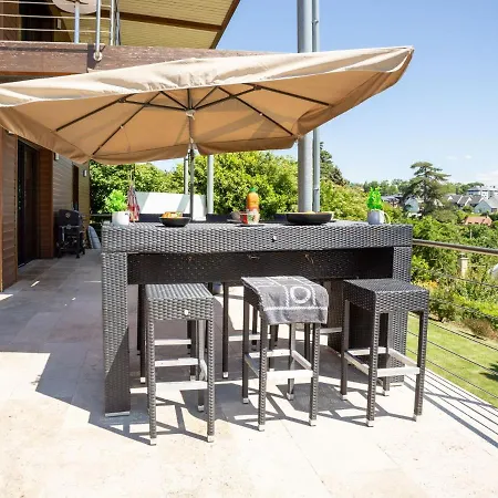 Holiday Le Rocher Ferienhaus